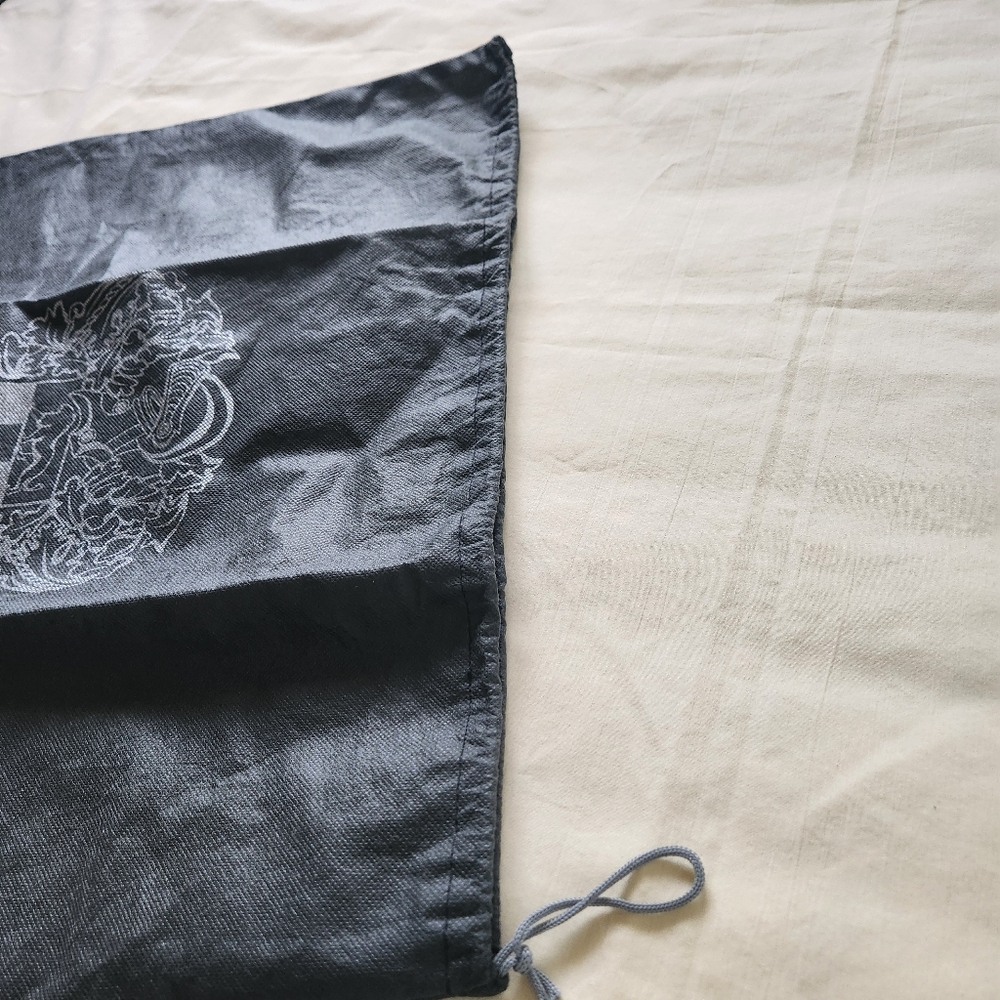 Vince Camuto Black Dust Bag Pre-Owned - Picture 5 of 8